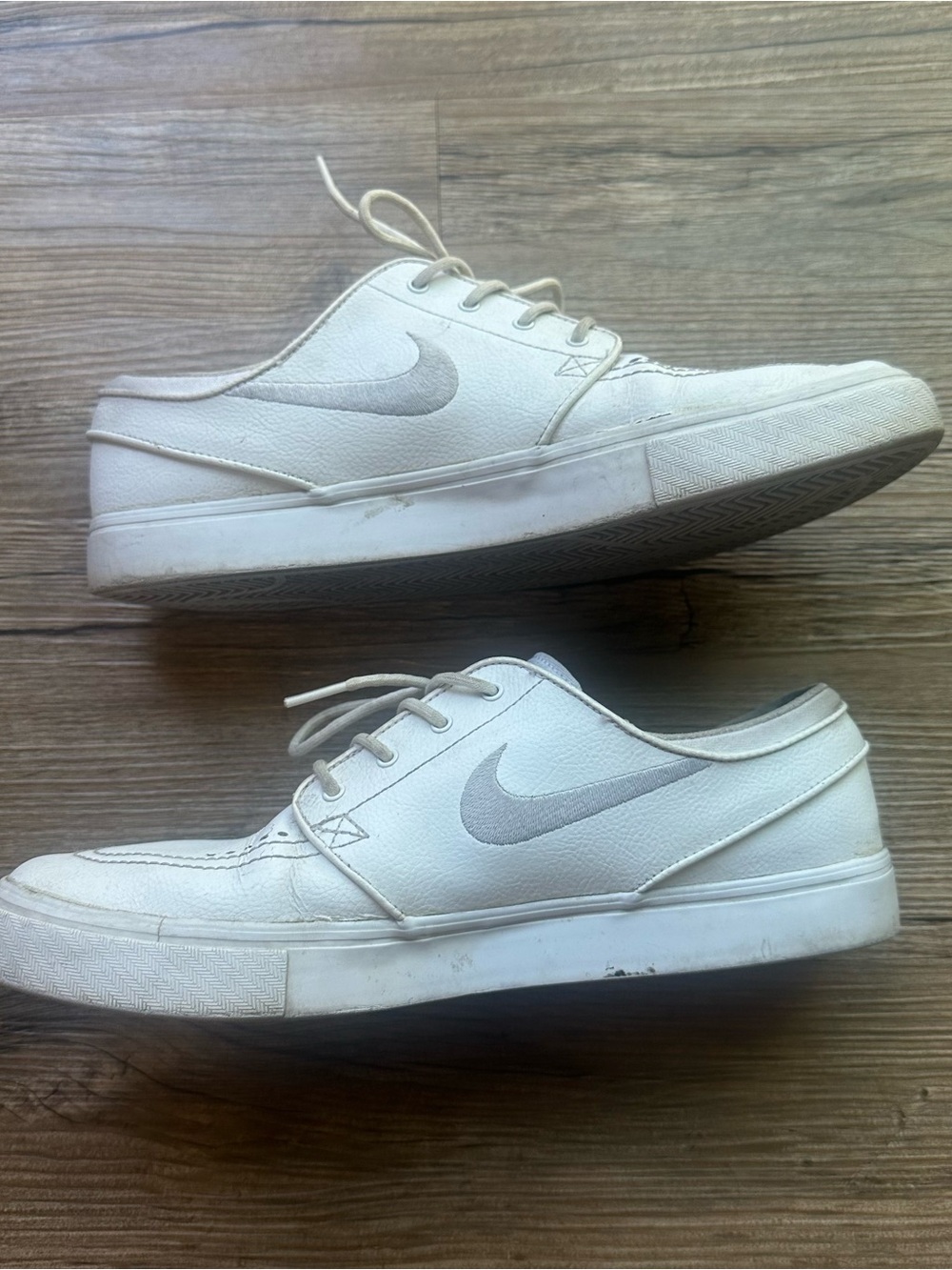 Nike Men’s White Stefan Janoski Sakeboardjng Sneakers, Size 10.5